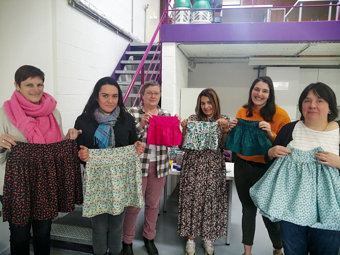 des jupettes cousues par des élèves de Charleroi